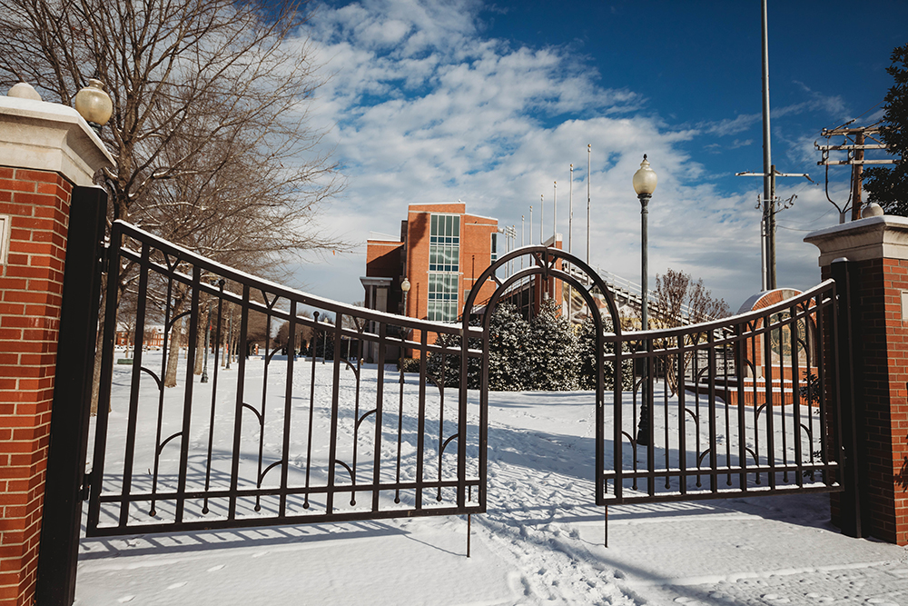 ATU Inclement Weather Procedures Jan 17 2024 Arkansas Tech University   Snow At ATU January 2024 2 1000 